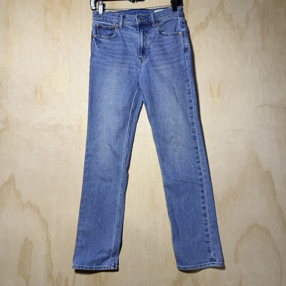 GAP 90s Straight High Rise Jeans Women's Size 26R Blue Medium Wash Denim